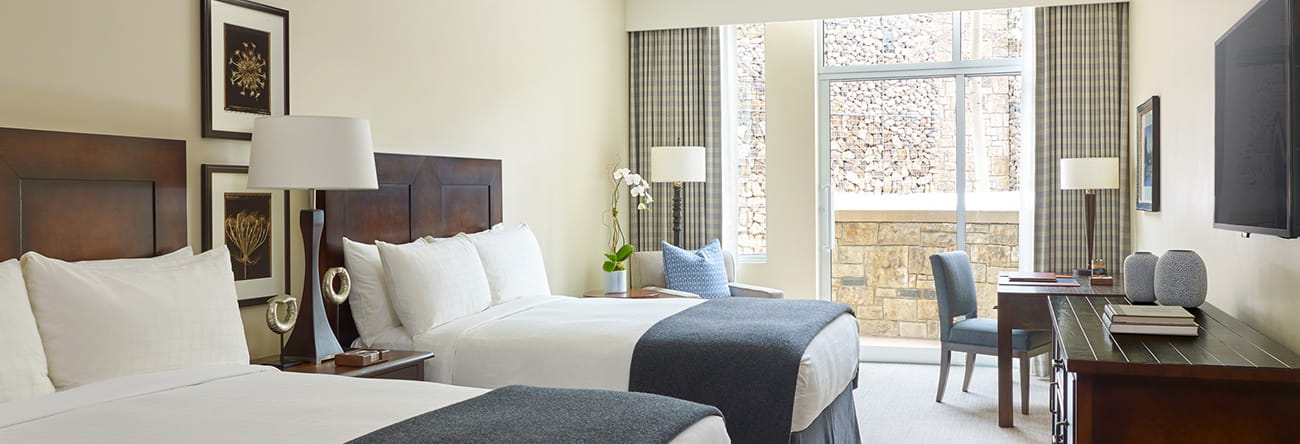 residences courtyard room aspen double queen