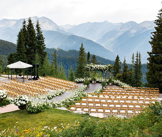 Click here to learn more about the Aspen Mountain Wedding Deck, The Little Nell's premier wedding ceremony venue.