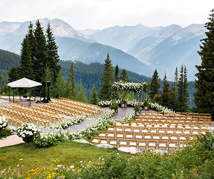 Click here to learn more about the Aspen Mountain Wedding Deck, The Little Nell's premier wedding ceremony venue.