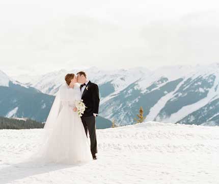 The Wedding Overlook atop Aspen Mountain offers stunning mountain views