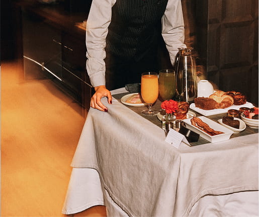 in room dining being delivered