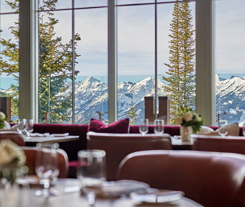 dining area overlooking mountains