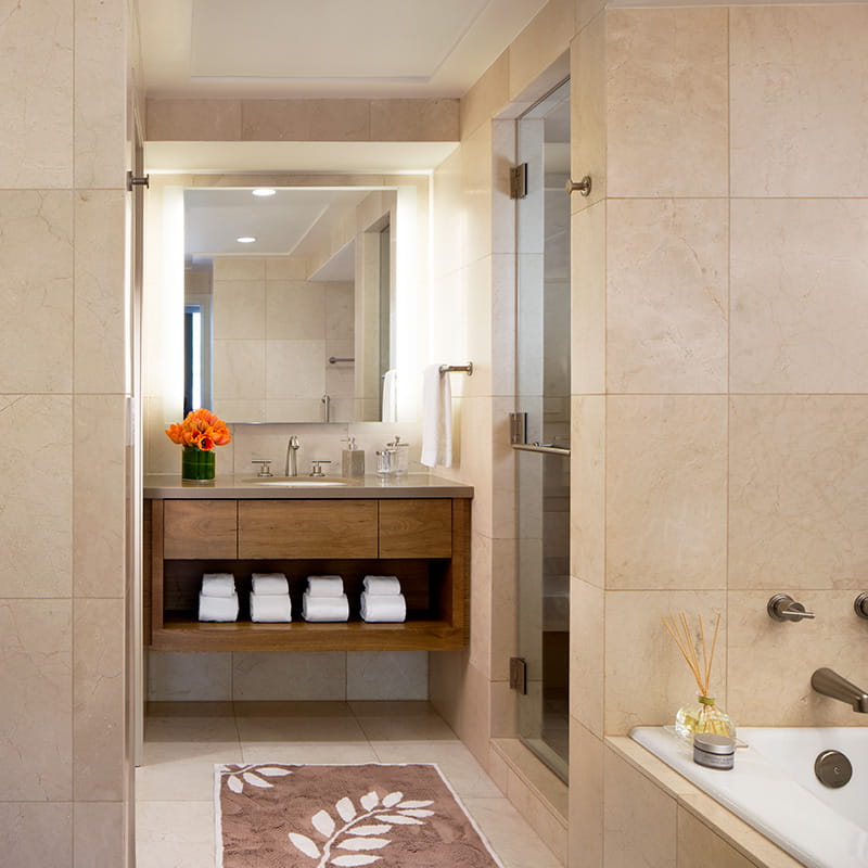 benedict suite bathroom