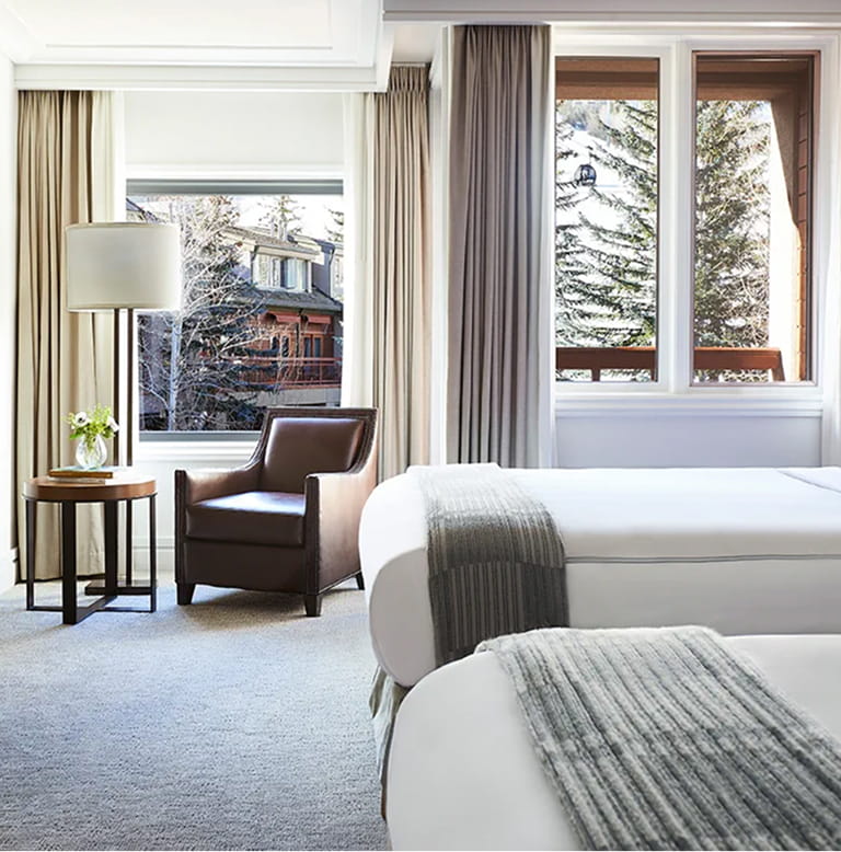 two queen beds in guest room