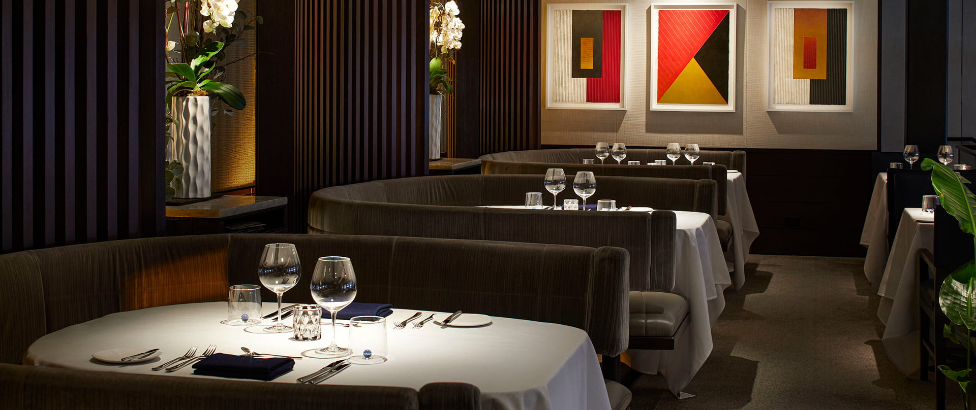 booths in element 47