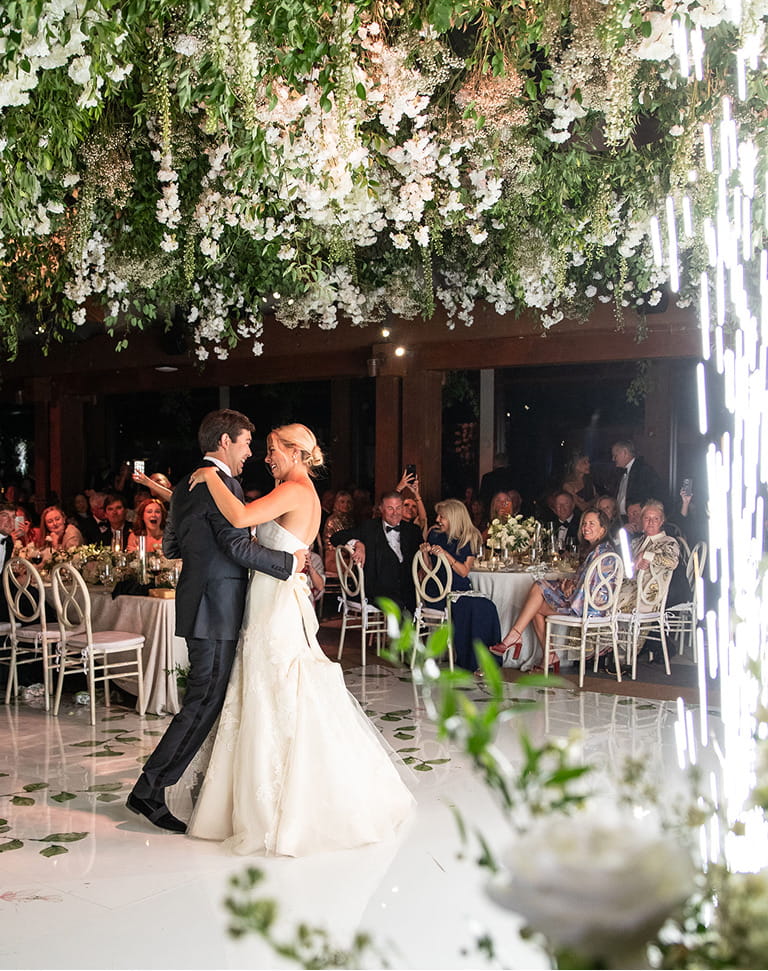 wedding couple dancing in sundeck