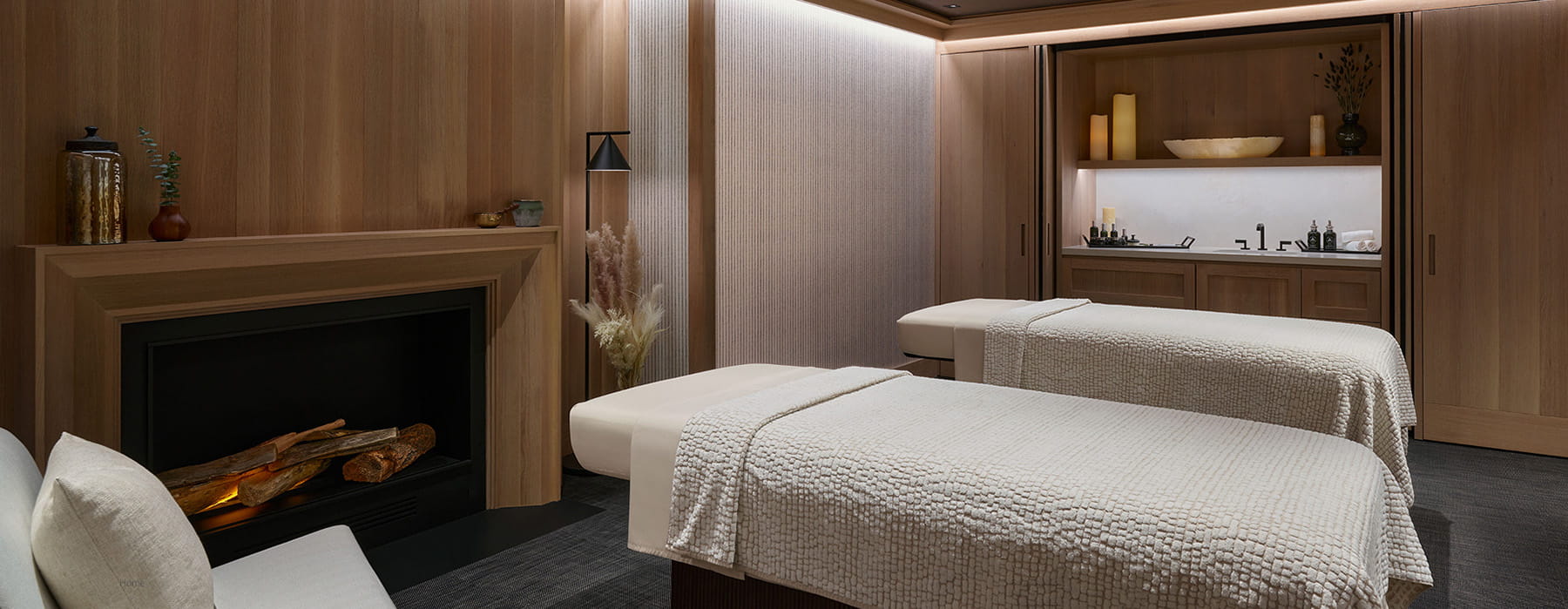 massage room at the spa at the little nell