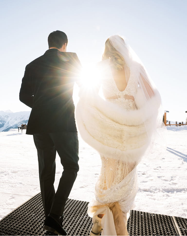 wedding couple at the top of aspen mountain
